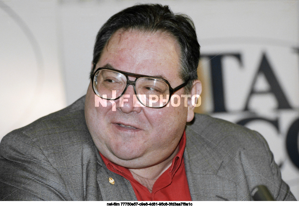 Пресс-конференция пианиста Н. А. Петрова в Москве