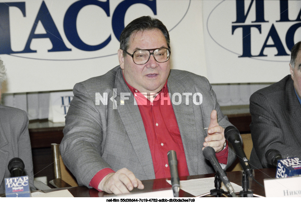 Пресс-конференция пианиста Н. А. Петрова в Москве