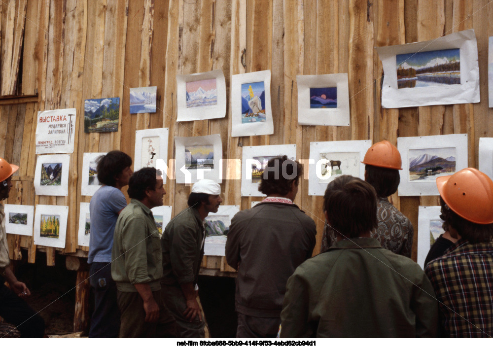 Выставка работ художника М. Зарипова в Читинской области