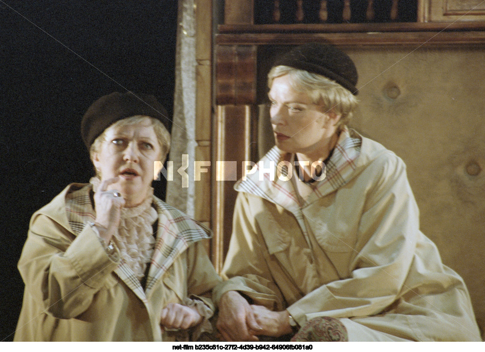 Спектакль "Дура, это любовь!" в La'театр