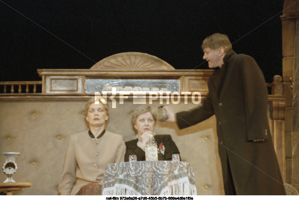 Спектакль "Дура, это любовь!" в La'театр