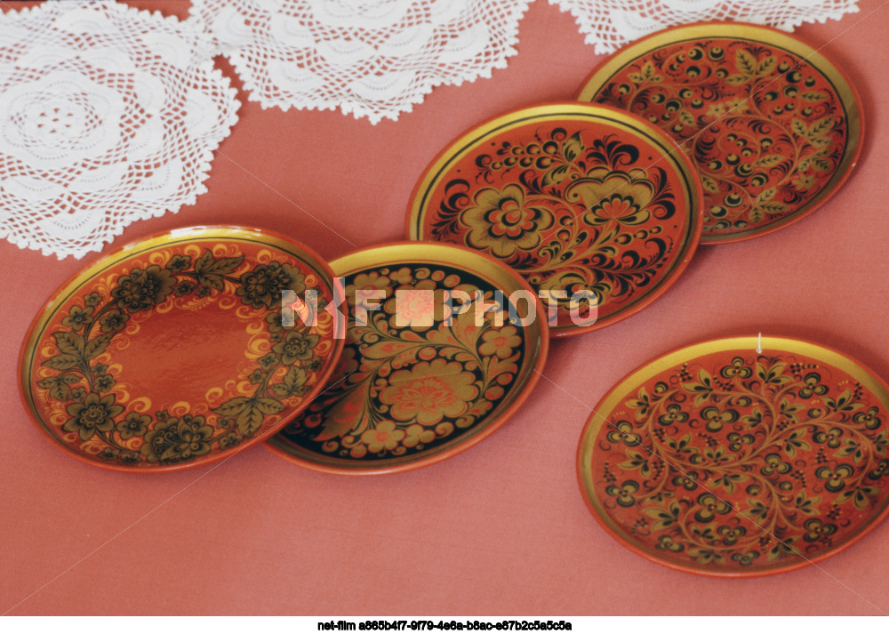 Semenovskoye production art association "Khokhloma painting"