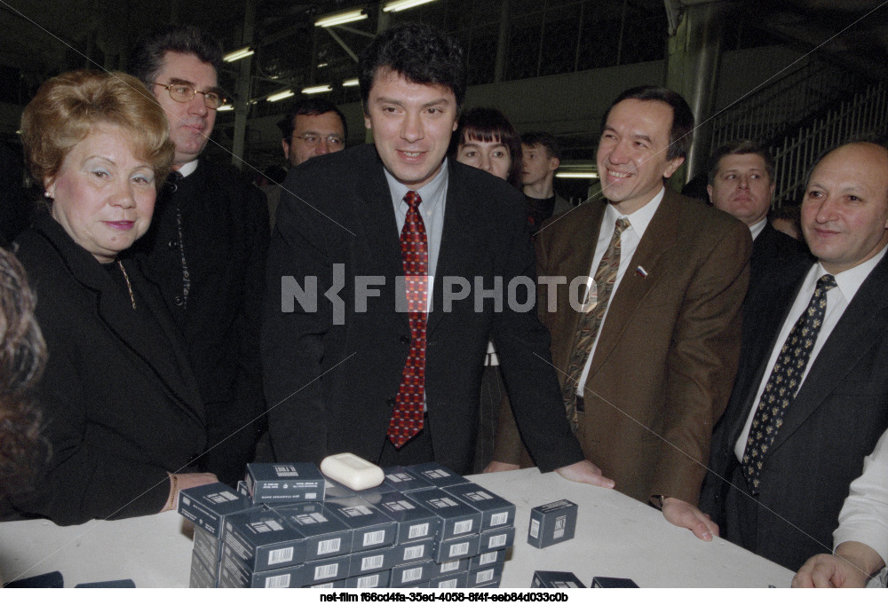 Поездка Б.Е. Немцова на ОАО "Косметическое объединение "Свобода"