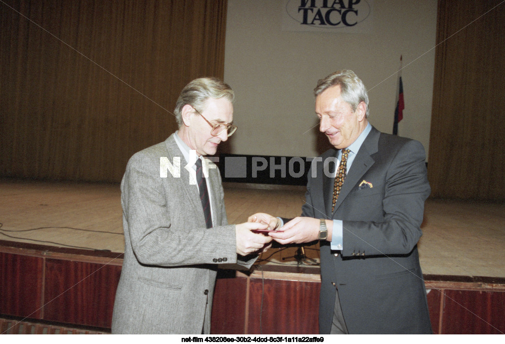 Presentation of the certificate and the title "Honored Worker of Culture of the Russian Federation" to E.V. Talanov in Moscow