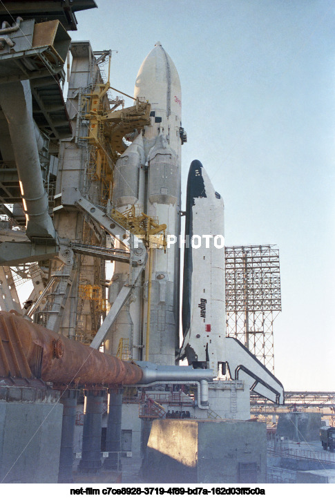Preparations for the launch of the Energia-Buran space system at Baikonur