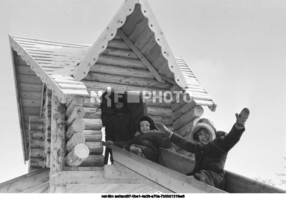 Жители поселка Новая Чара в Читинской области