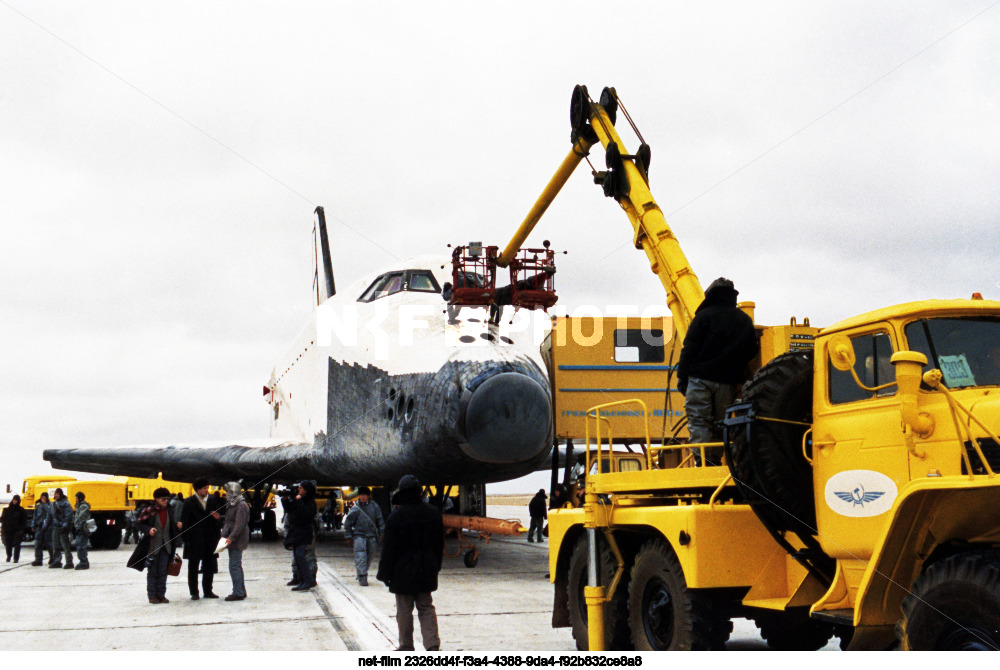 Landing of the reusable orbital spacecraft Buran at Baikonur