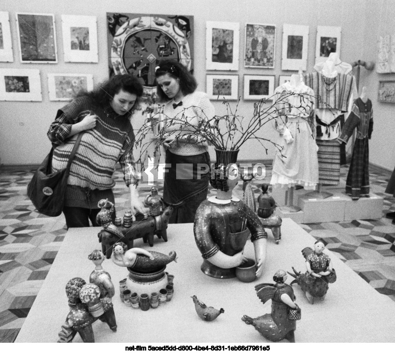 Exhibition of the creative association "Paraskeva" in Novgorod