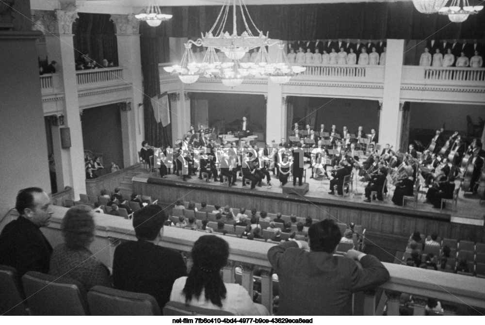 Concert of the symphony orchestra with choir in Novosibirsk
