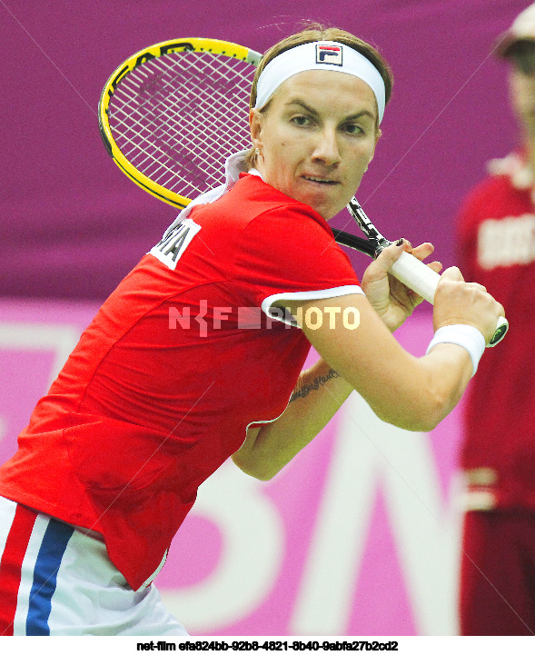 1/4 World Group Fed Cup Tennis: Russia - France