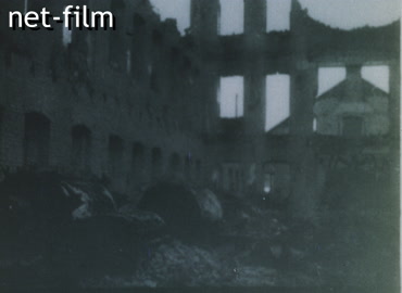 Footage Soviet troops in Poland. (1945)