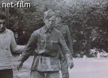 Footage The first Soviet prisoners. (1941)