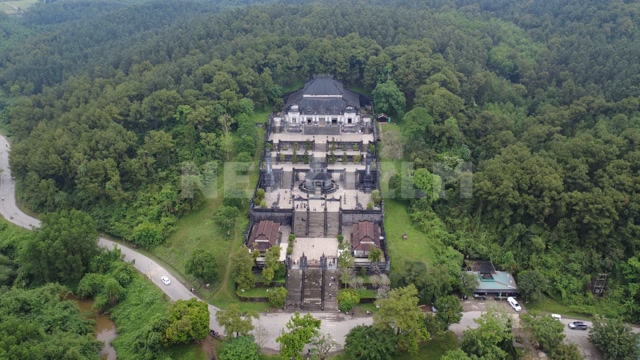 Аэросъемка гробницы императора Кхай Диня