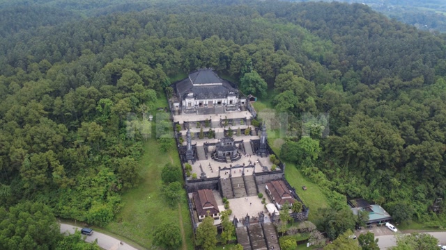 Аэросъемка гробницы императора Кхай Диня