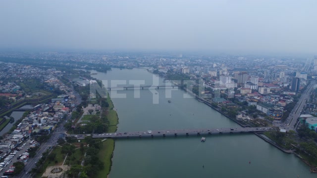 Аэросъемка над рекой Хыонг