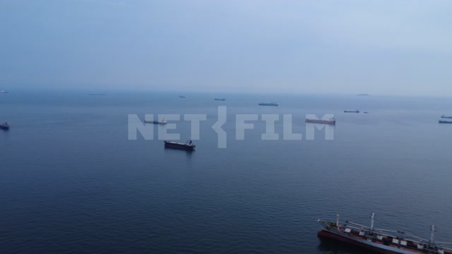 Аэросъемка грузового флота в море