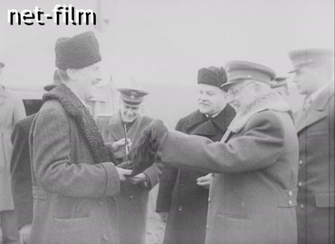 Footage (1945.01)