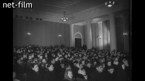 Кинохроника Новый кинотеатр в Брянске. (1950)