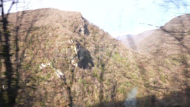 Абхазия, горы, проезд по горной дороге