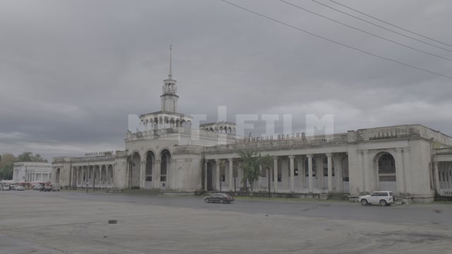 Абхазия, Сухум, здание вокзала, площадь
