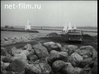 Киножурнал Советский спорт №8-1977 На олимпийском траверсе. Когда убран урожай… Летом в горах. Чемпион становится тренером. Мотокросс. Мужская игра. (1977)