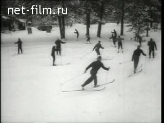 Newsreel Soviet Sport №1-1974 Towards the Games. Our ice squad. Sportclub "Radio. " Tournament skaters. (1974)